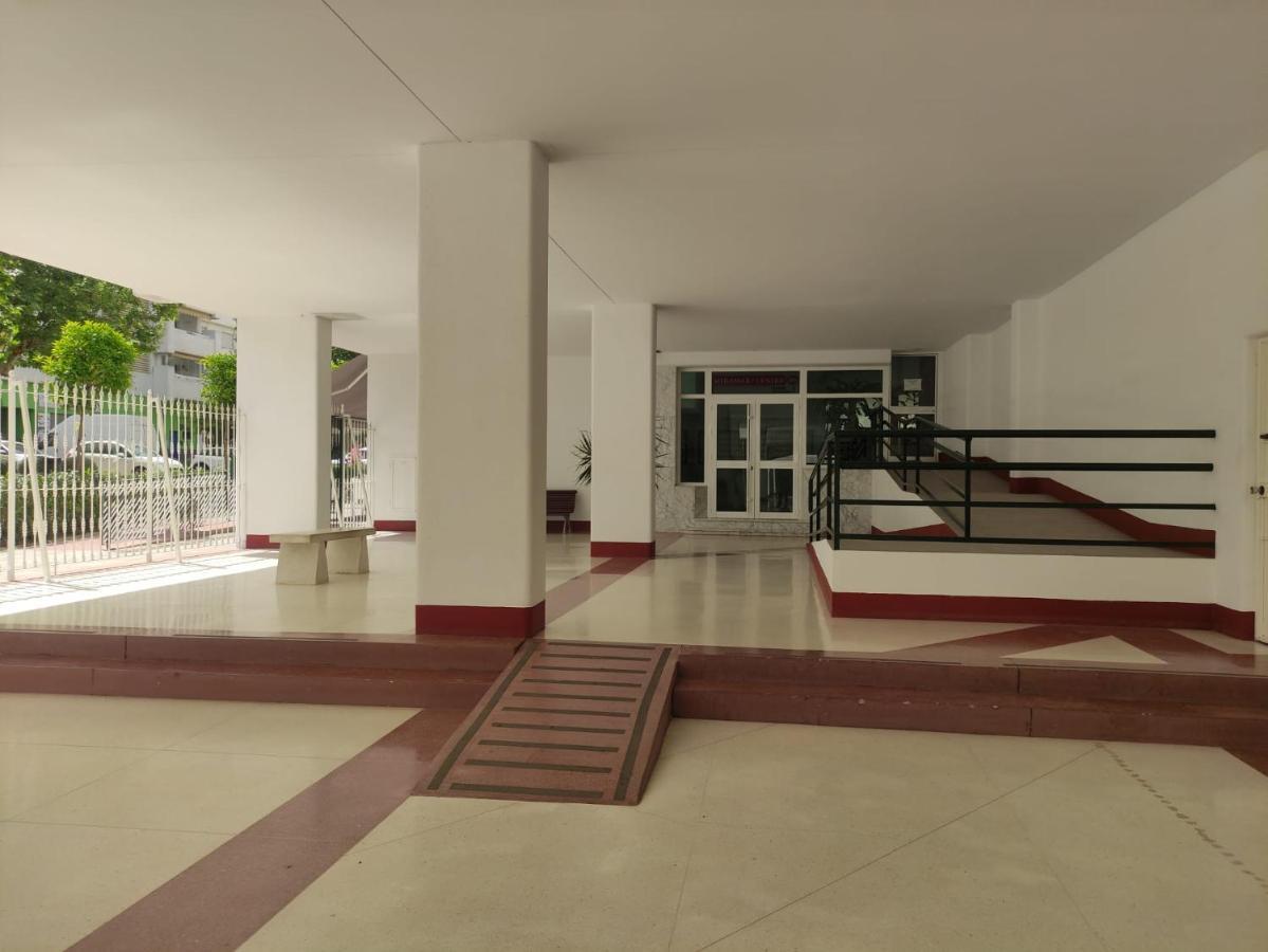 Ferienwohnung Apartamento De La Croix Fuengirola Exterior foto
